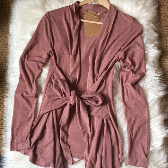 Trindy Clozet Boutique Jackets & Blazers - New Burnout Knitted Cardigan